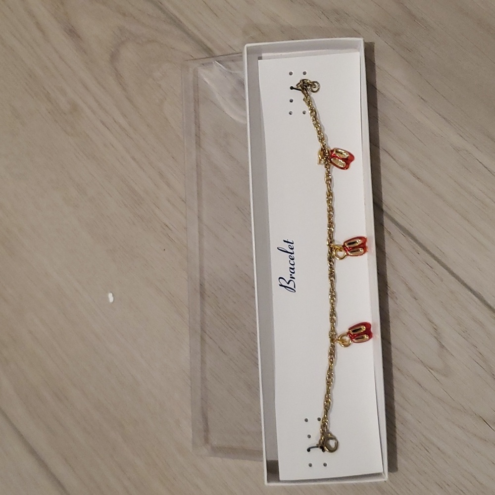 Bracelet